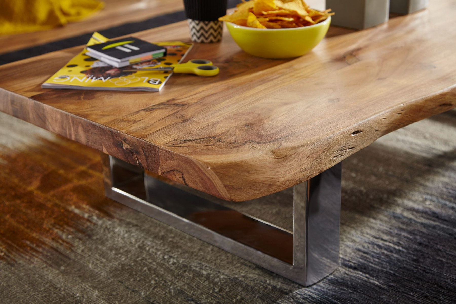 Couchtisch  x  x  cm Akazie Massiv Holz Metallgestell groß,  Baumstamm Wohnzimmertisch Massivholz Braun, Baumkante Sofatisch Landhaus  Holztisch,